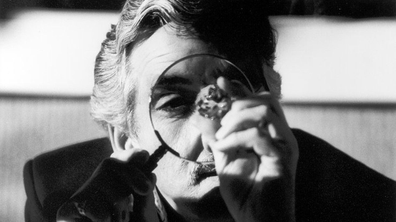 Dennis Farina in Snatch (2000)